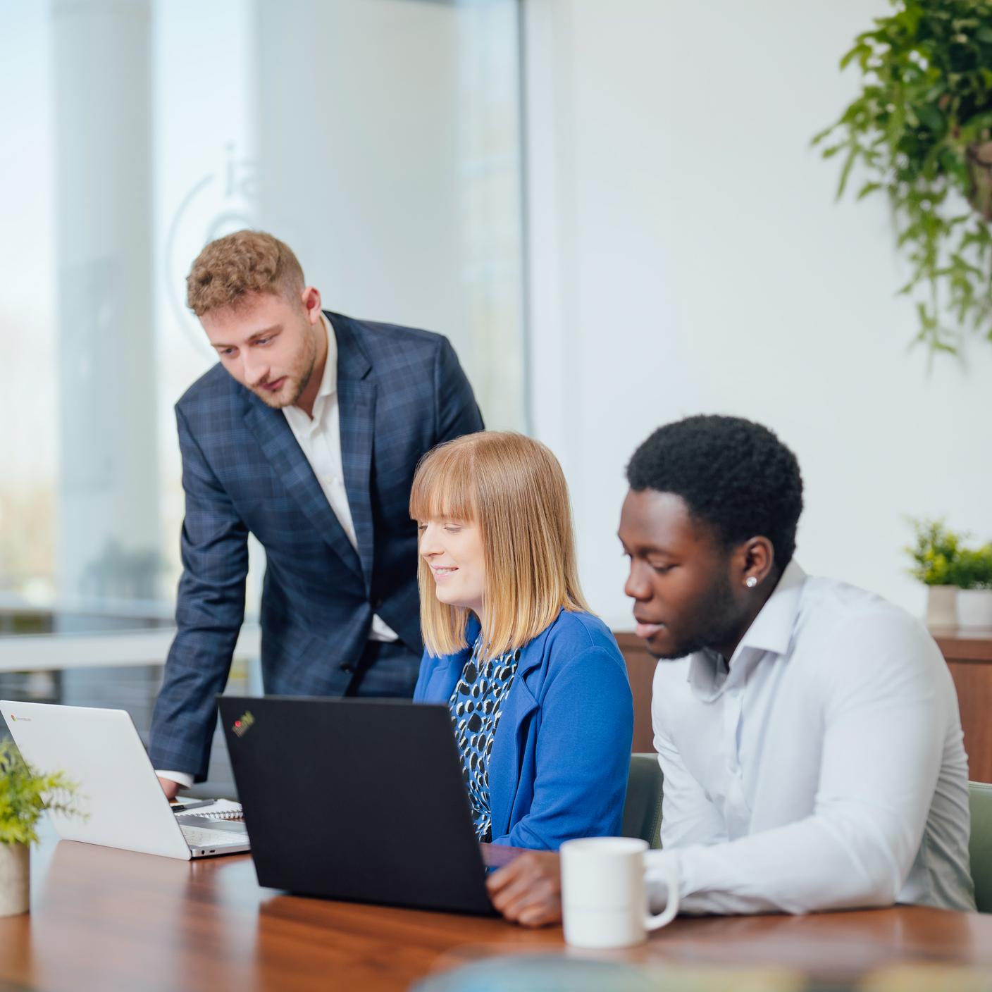 Quality Management - Experts in a meeting