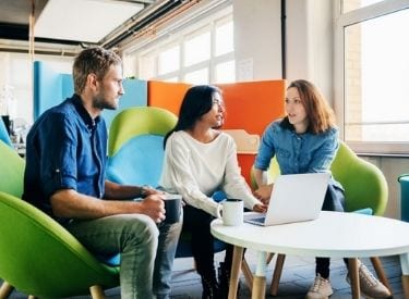 Priorice la salud, la seguridad y el bienestar psicológicos de su gente Priorice la salud, la seguridad y el bienestar psicológicos de su gente