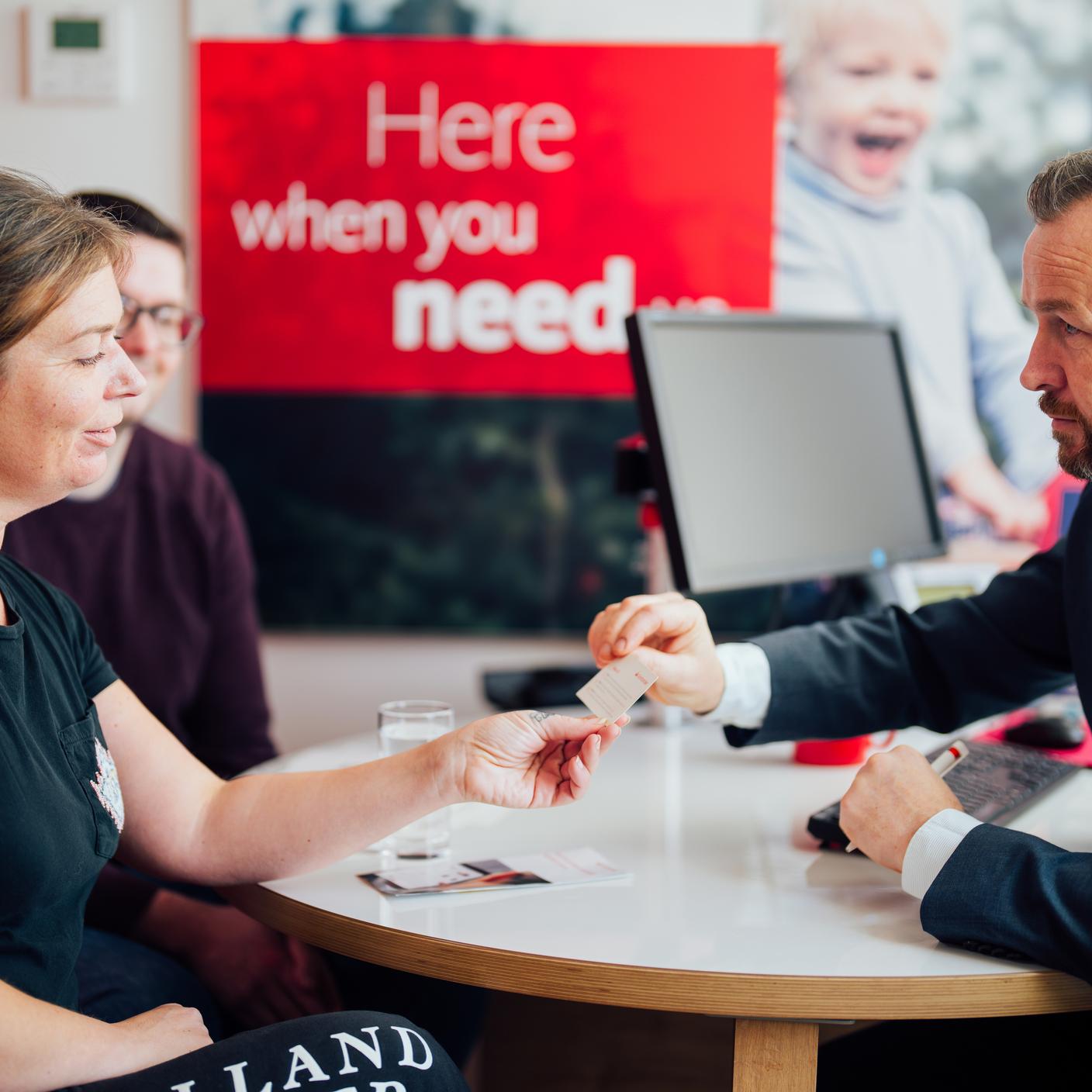  Consumers taking advice with a Santander agent